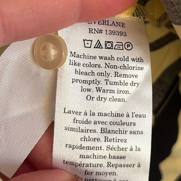 Everlane Men’s The Poplin Short-Sleeve Shirt in tiger print - Picture 7 of 9